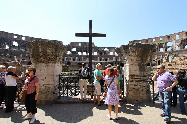 0357 Rome - Colosseo.JPG